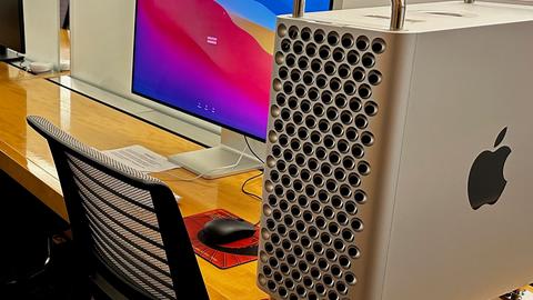 Mac Pro in the Knafel computer lab