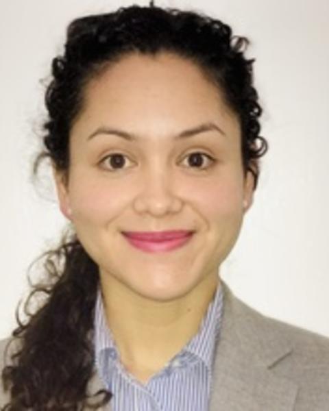 Jessica_Urzua headshot