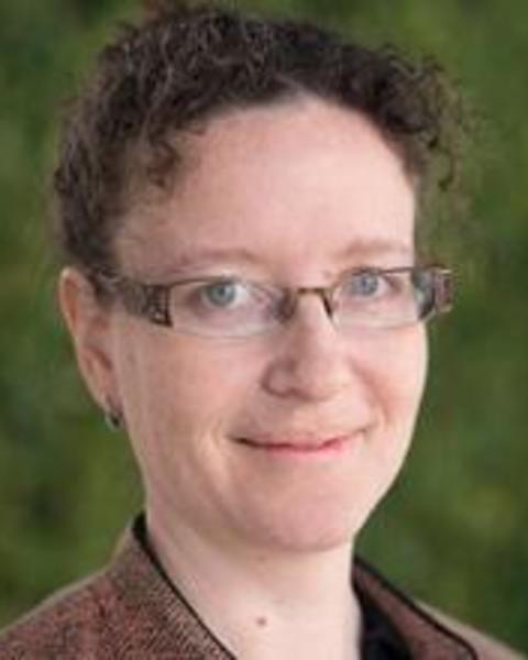Zoe Szajnfarber